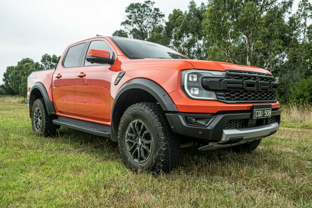   2025 Ford Ranger Raptor Review: Aucun ramassage ne devrait être aussi amusant - mais ici nous sommes