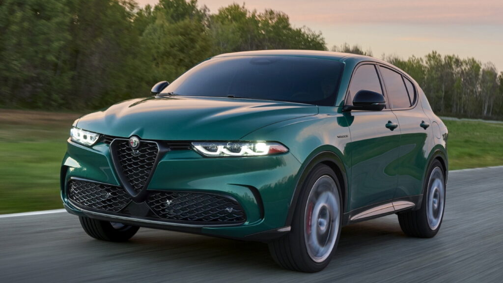   Stellantis pourrait briser Maserati et Alfa Romeo alors que les tarifs écrasent leurs perspectives