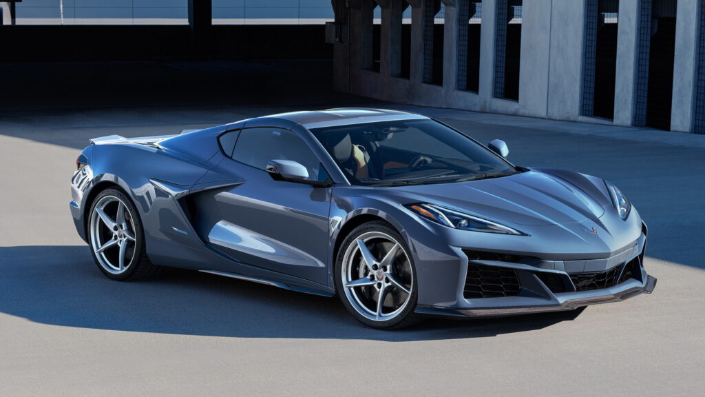   Corvette Boss Sonctionne les rumeurs EV avec un commentaire brutalement honnête